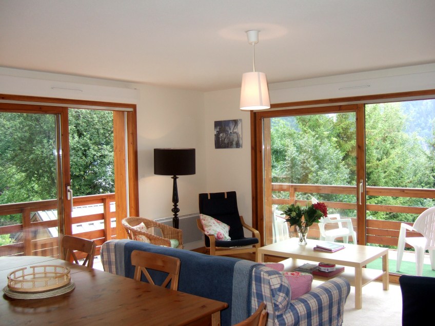 B8 Sitting room